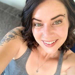 Meet your Posher, Lindy